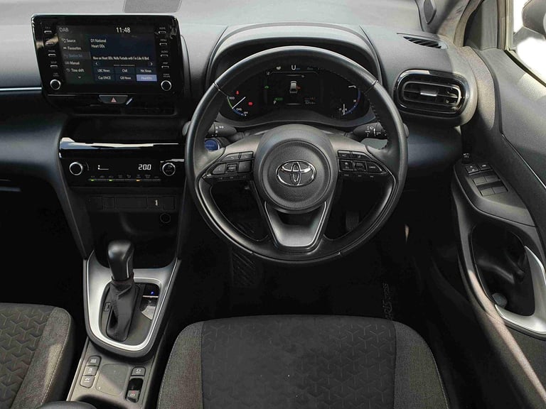 2022 Toyota Yaris Cross 1.5 Hybrid Design 5dr CVT Estate Hybrid Automatic