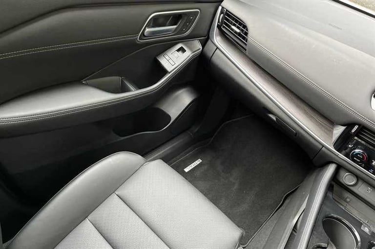 2025 Nissan X-Trail 1.5 E-POWER E-4ORCE 213 TEKNA 5DR [7 SEAT] AUTO 4x4 Hybrid Automatic