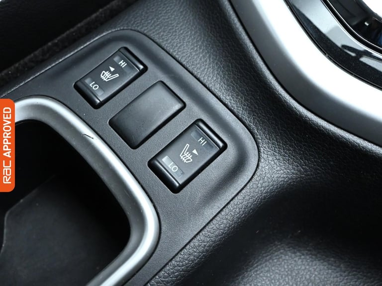 2021 Nissan Navara 2.3 dCi Tekna Pickup Double Cab 4dr Diesel Auto 4WD Euro 6 (190 ps) Pick Up DI...