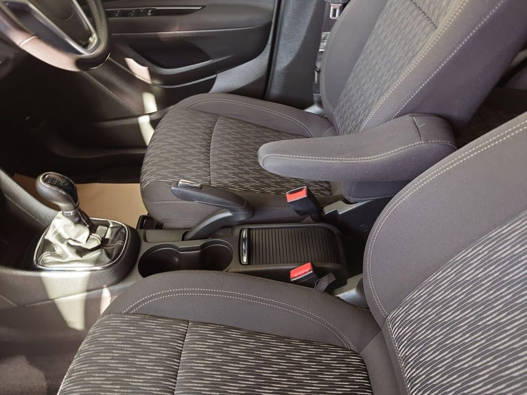 2014 Vauxhall Mokka 1.6 Exclusiv 2WD Euro 5 (s/s) 5dr HATCHBACK Petrol Manual