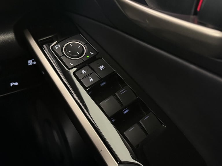 2018 Lexus IS 300h Executive Edition 4dr CVT Auto SALOON PETROL/ELECTRIC Automatic