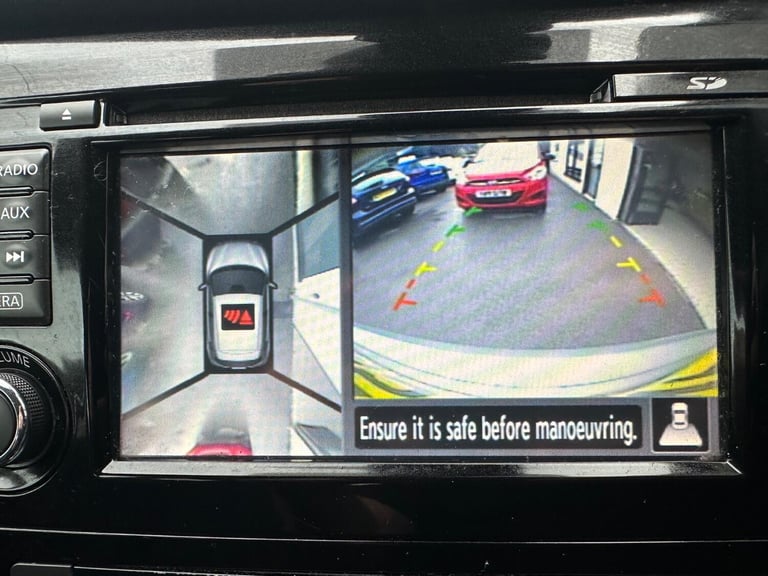 NISSAN QASHQAI 1.2 DIG-T n-tec Silver Manual Petrol 2015