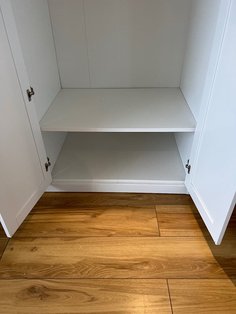 FREE DELIVERY IKEA SONGESAND WHITE TRIPLE MIRRORED WARDROBE GREAT CONDITION