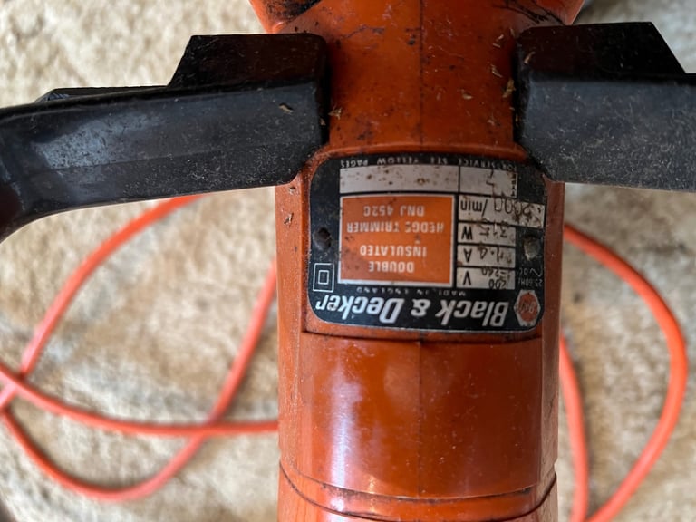 Black & Decker Hedge Trimmer