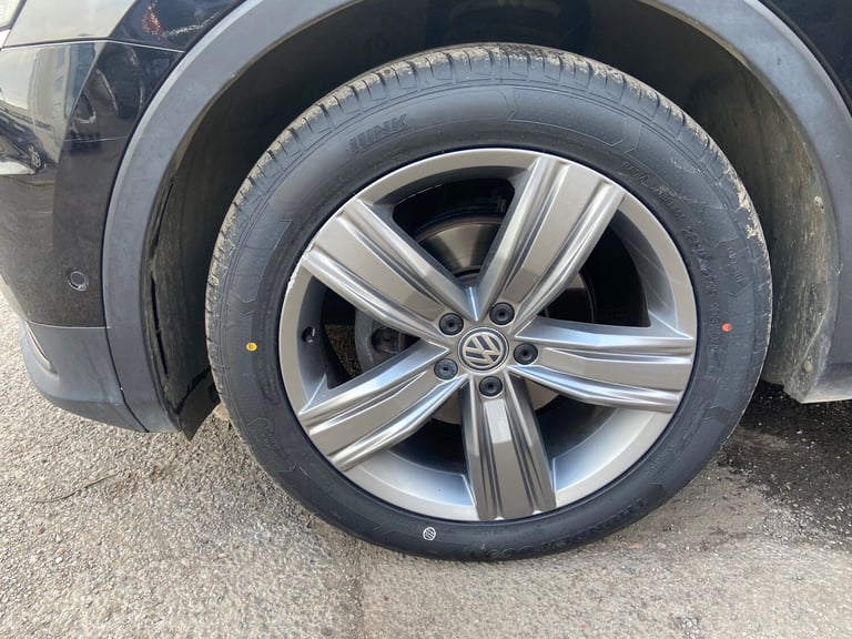 2019 Volkswagen Tiguan 2.0 TDI SEL SUV 5dr Diesel DSG Euro 6 (s/s) (150 ps)