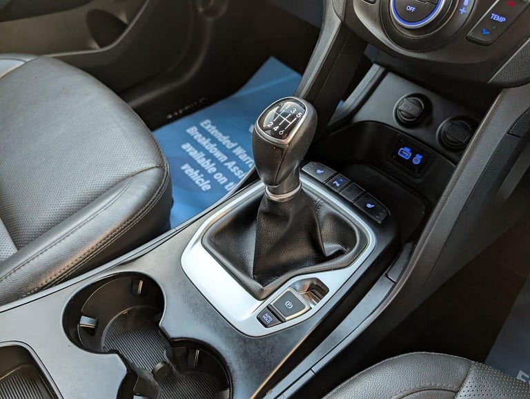 2016 Hyundai Santa Fe 2.2 CRDi Blue Drive Premium 4WD Euro 6 (s/s) 5dr ESTATE Diesel Manual