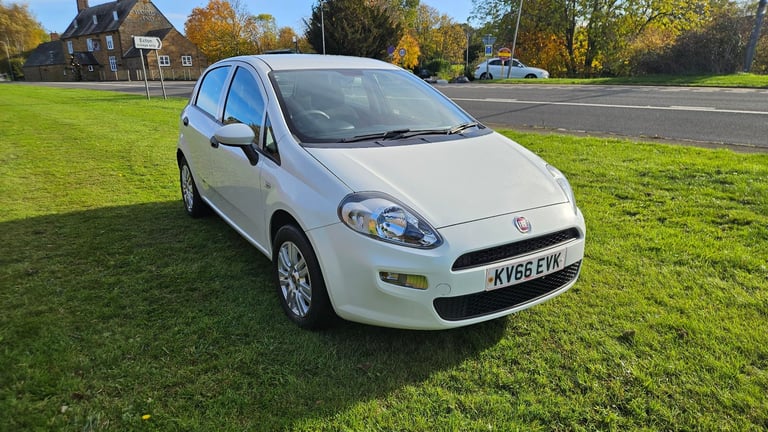 Fiat, PUNTO, Hatchback, 2016, Manual, 1242 (cc), 5 doors