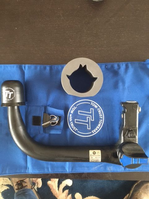 Tow Trust detachable swan neck tow bar