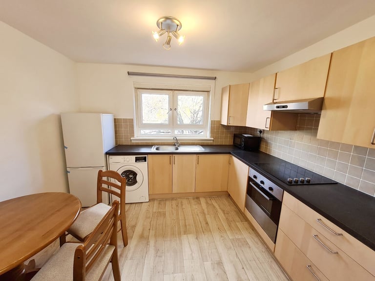 image for 2 bed flat avaliable on 1st Nov