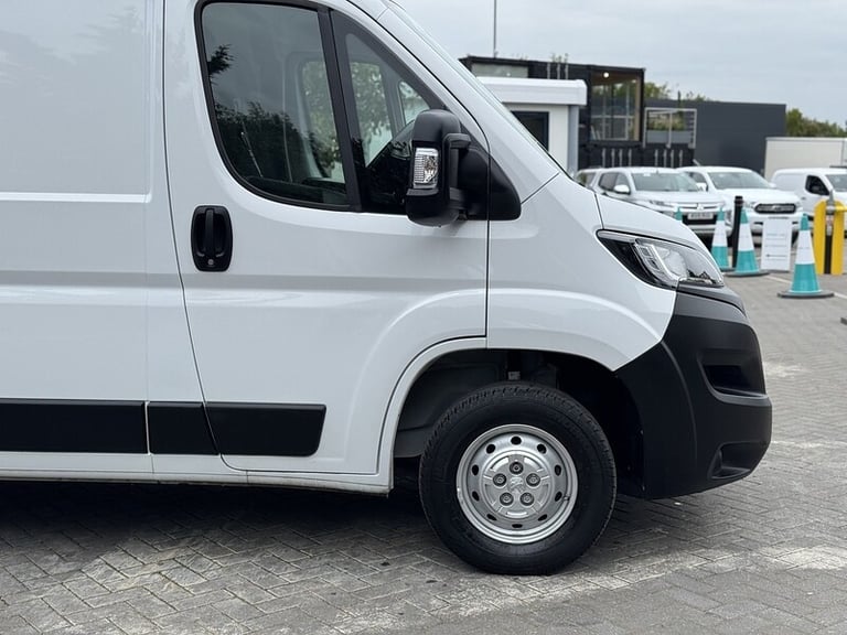 2024 Peugeot Boxer 2.2 BlueHDi H2 Professional Premium+ Van 140ps PANEL VAN DIESEL Manual