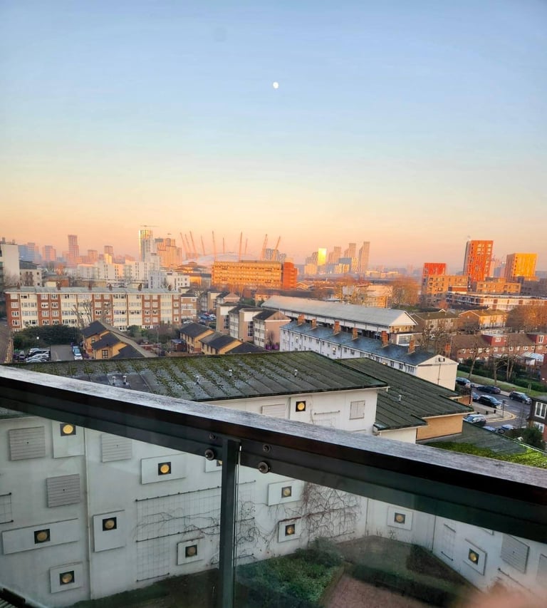✨2 Stunning Double Rooms in Canary Wharf | One En-suite with Private Balcony🌼