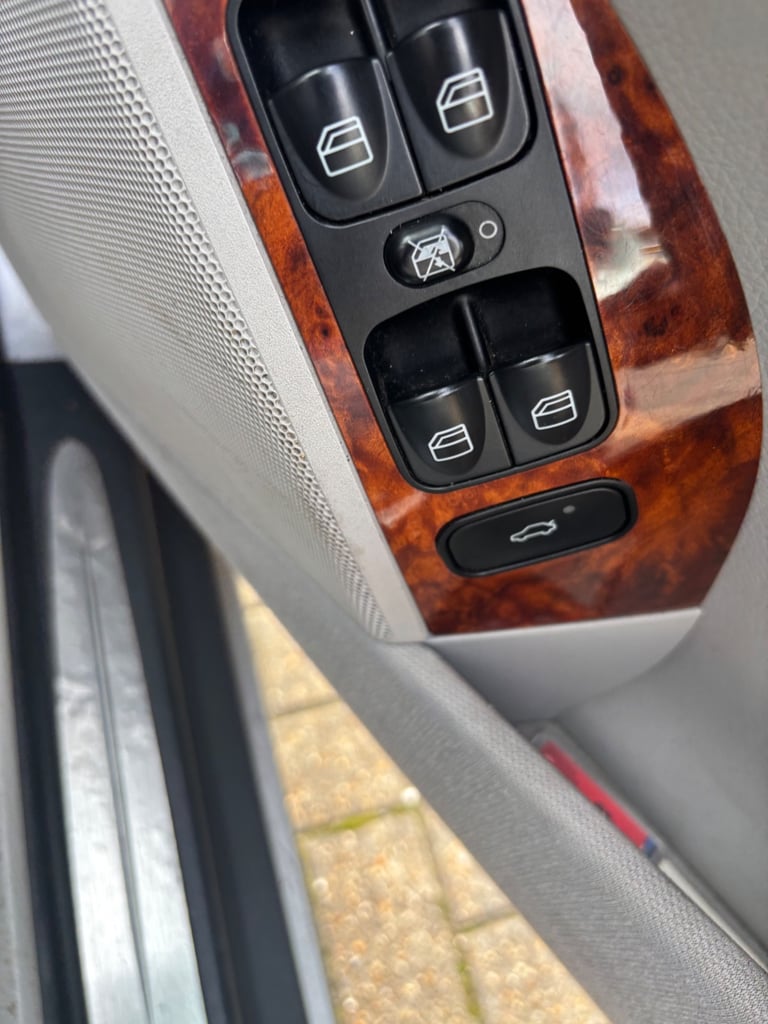 Mercedes-Benz, CLK, Coupe, 2004, Semi-Auto, 3199 (cc), 2 doors