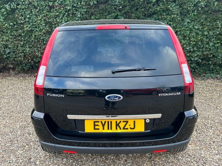 2011 Ford Fusion 1.6 Titanium Hatchback 5dr Petrol Manual (157 g/km, 99 bhp) Hatchback Petrol Manual
