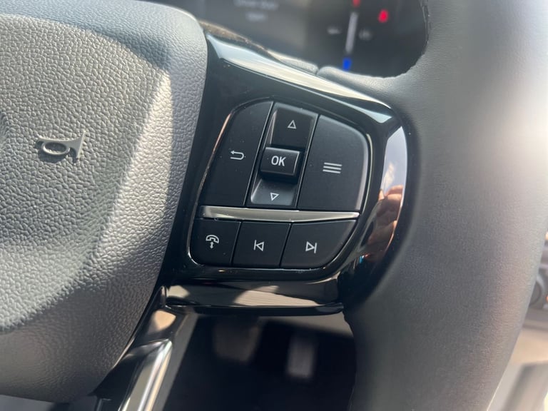 2025 Ford Tourneo Custom E-Tourneo Custom Titanium X Bus M1 340 L1 65kWh 160kw 218 RWD 1 Speed Au...