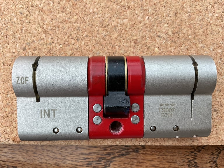 image for Ultion Sold Secure 3* Plus door lock.