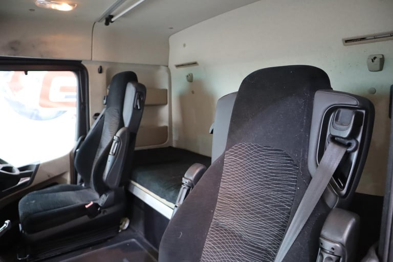2015 (65 PLATE) Mercedes Benz Actros 1840 4x2 Euro 6 Tractor Units
