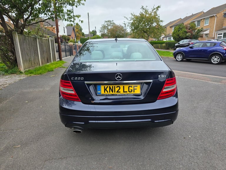2012 Mercedes-Benz C-Class C220 CDI BlueEFFICIENCY Sport 4dr Auto SALOON Diesel Automatic
