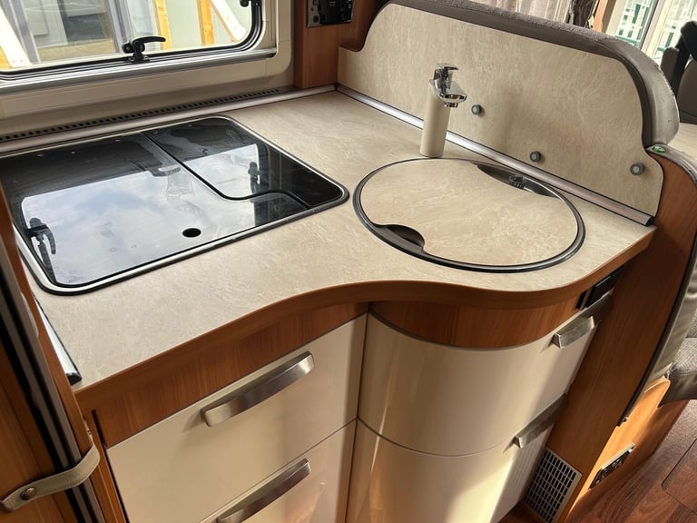 2015 Hymer B698SE