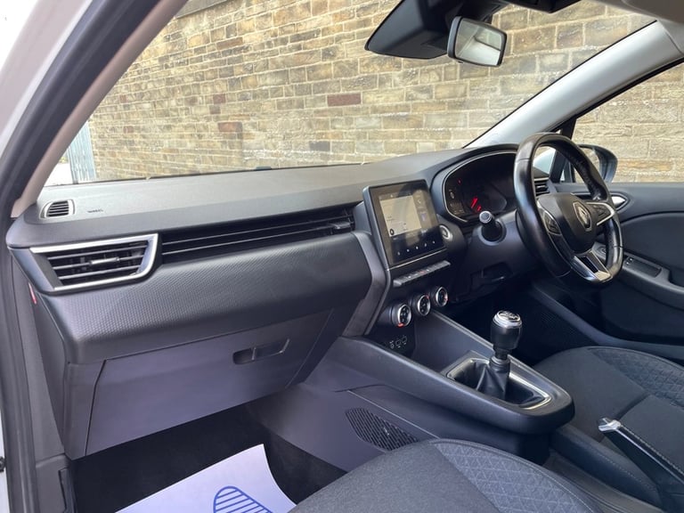 2020 Renault Clio ICONIC 1.5 DCI HATCHBACK Diesel Manual