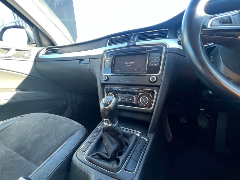 2014 Skoda Superb 1.6 TDI SE GreenLine III Estate 5dr Diesel Manual Euro 5 (s/s) (105 ps) Estate ...