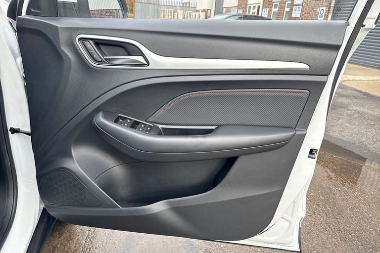 2023 MG MG ZS 93339 Hatchback Petrol Manual