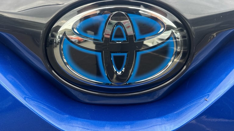 2022 Toyota C-HR 1.8 Hybrid Design 5dr CVT Hybrid Hatchback Hatchback Hybrid Automatic