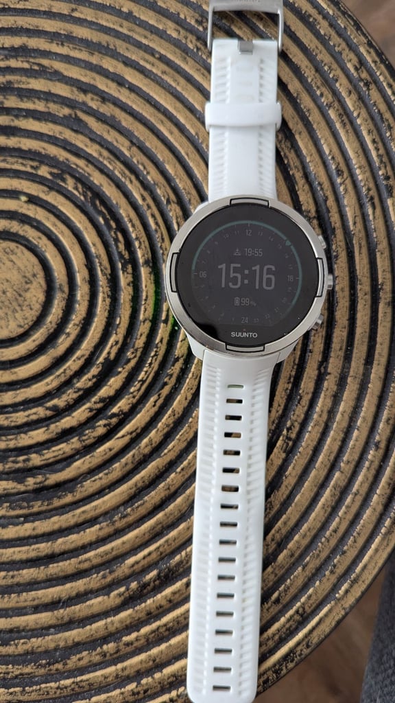 SUUNTO 9 BARO (White) NOW £75 Delivered!!