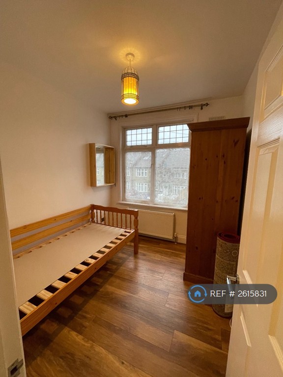 5 bedroom house in Althorpe Road, Harrow, HA1 (5 bed) (#2615831)