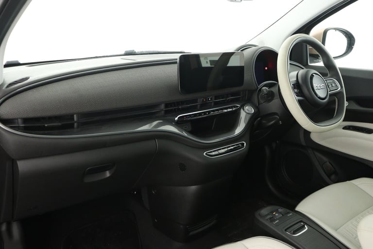 2022 Fiat 500 87kW La Prima 42kWh 3dr Auto Hatchback Electric Automatic
