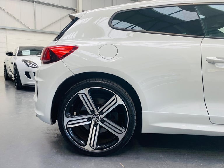 2017 Volkswagen Scirocco 2.0 TSI BlueMotion Tech R DSG Euro 6 (s/s) 3dr COUPE Petrol Automatic
