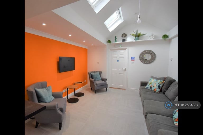 image for 8 bedroom house in Granby Gardens, Reading, RG1 (8 bed) (#2634887)