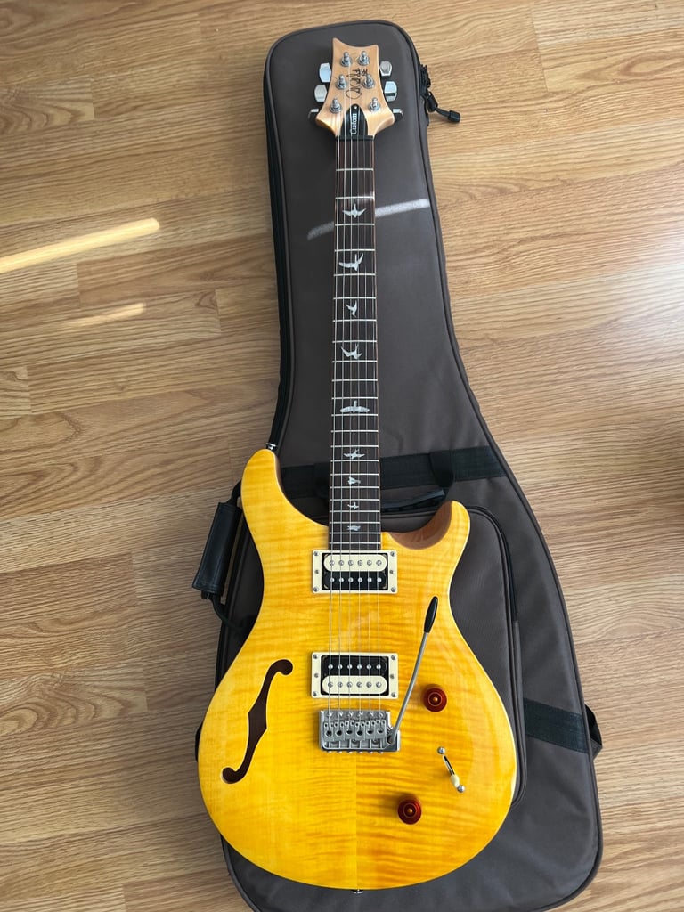 PRS SE Custom 22 semi hollow Santana yellow with PRS gig bag