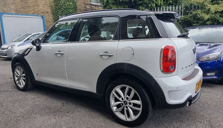 2014 MINI Countryman 2.0 Cooper S D 5dr Auto + LOW MILEAGE HATCHBACK Diesel Automatic