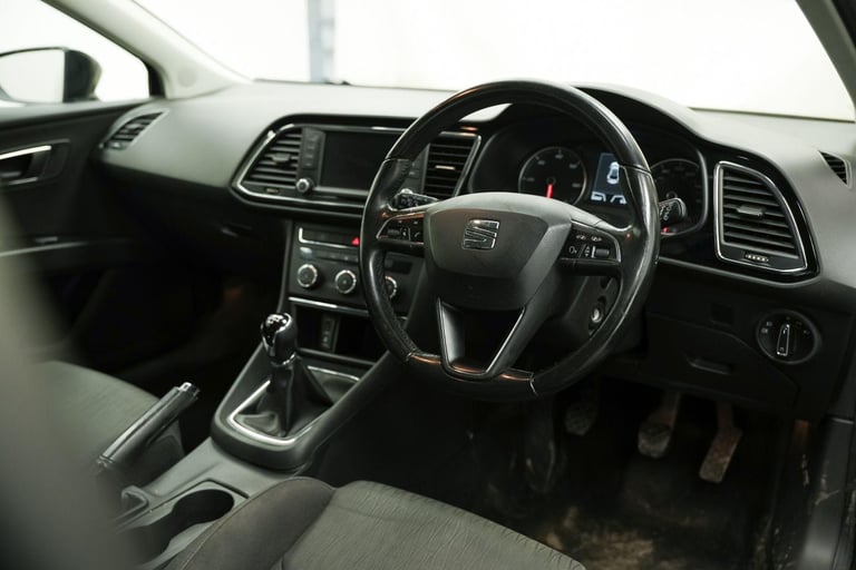 2016 SEAT Leon 1.6 TDI 110 SE 3dr [Technology Pack] HATCHBACK DIESEL Manual