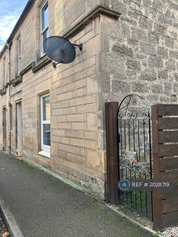2 bedroom flat in South Guildry Street, Elgin, IV30 (2 bed) (#2028719)