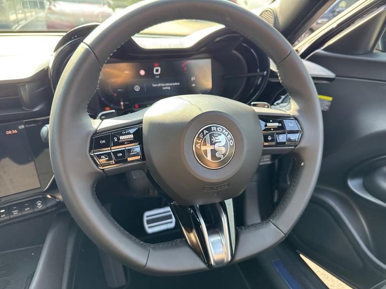 2025 Alfa Romeo Junior 1.2 Turbo Ibrida 5dr Auto Automatic Hatchback Petrol Automatic