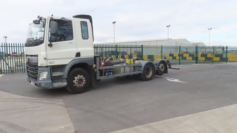 image for 2015 DAF TRUCKS CF 330 6X2 CHASSIS CAB 