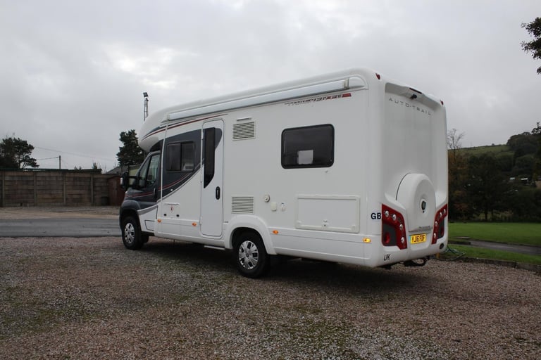 2016 "16" Plate Auto Trail Tracker FB Luxury 6 Berth Motorhome, Fixed Rear Bed