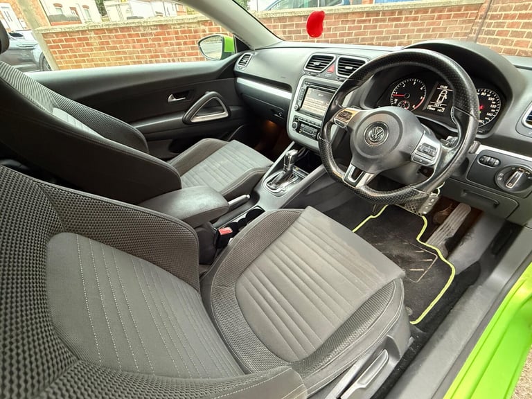 2011 Volkswagen Scirocco 2.0 TDI GT Hatchback 3dr Diesel DSG Euro 5 (170 ps) COUPE Diesel Automatic
