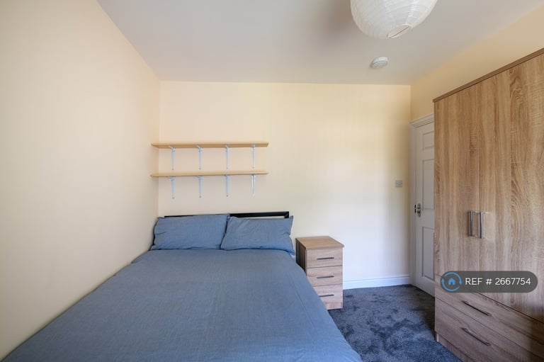 4 bedroom house in Colgate Crescent, Manchester, M14 (4 bed) (#2667754)