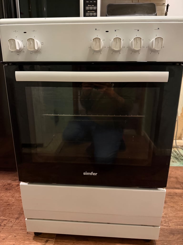 Working electric oven / Cooker 