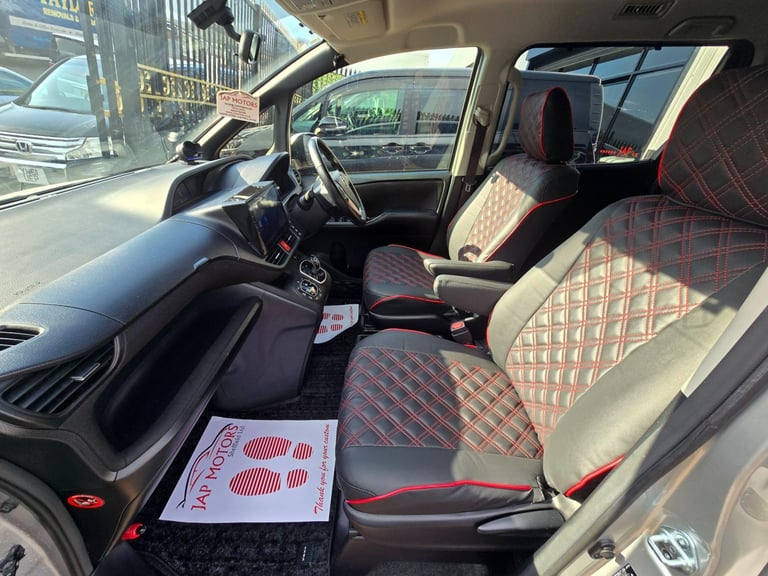 WE HAVE 6 MORE VOXY HYBRID AVAILABLE