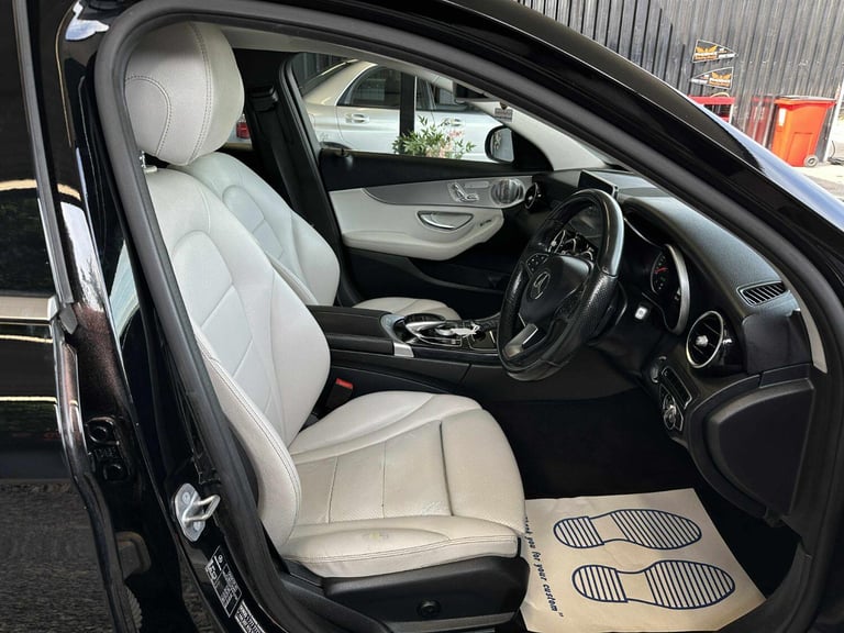 MERCEDES-BENZ C CLASS 2.0 C350e 6.4kWh Sport Black Auto Petrol Plug-in Hybrid 20