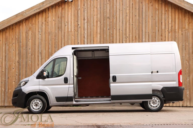 2020 Peugeot Boxer 2.2 BlueHDi 335 Professional L3 H2 Euro 6 (s/s) 5dr PANEL VAN Diesel Manual