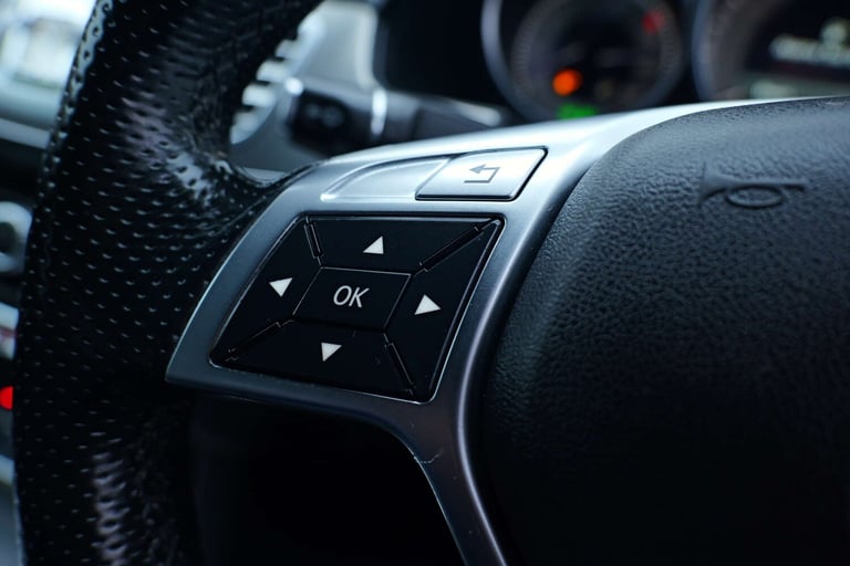 2015 Mercedes-Benz E Class 2.1 E220 AMG Line Bluetec Auto 4dr Saloon Diesel Automatic