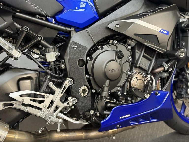 2018 Yamaha MT-10 1000 Hyper-naked Petrol Manual Euro 4 (160 ps)