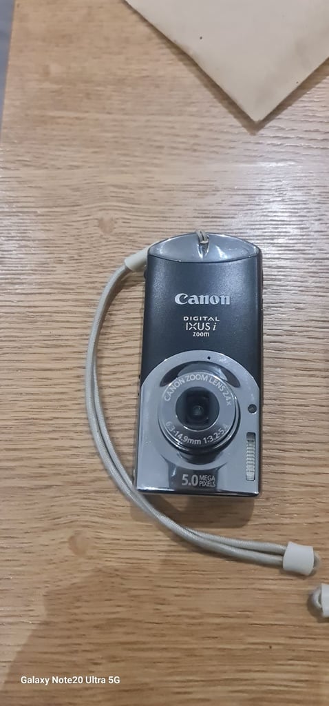 2 canon cameras 