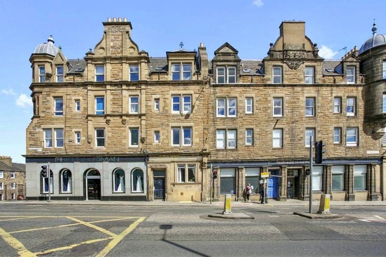 1 Bedroom flat, Earlston Place, Meadowbank, Edinburgh