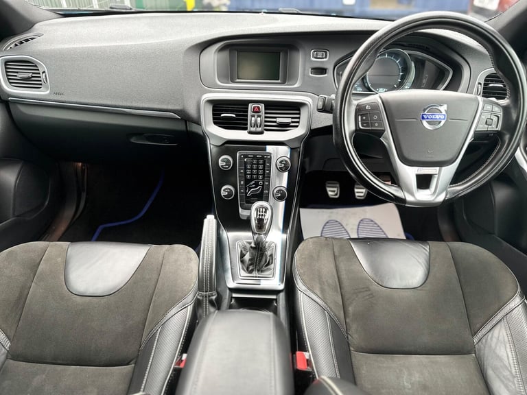 2014 Volvo V40 2.0 D3 R-Design Euro 5 (s/s) 5dr HATCHBACK Diesel Manual