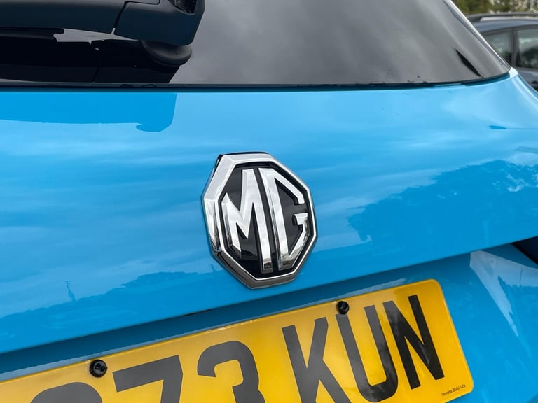 2023 MG MG HS 1.5 T-GDI 16.6kWh Trophy Auto Euro 6 (s/s) 5dr ESTATE Petrol/Electric Hybrid Automatic